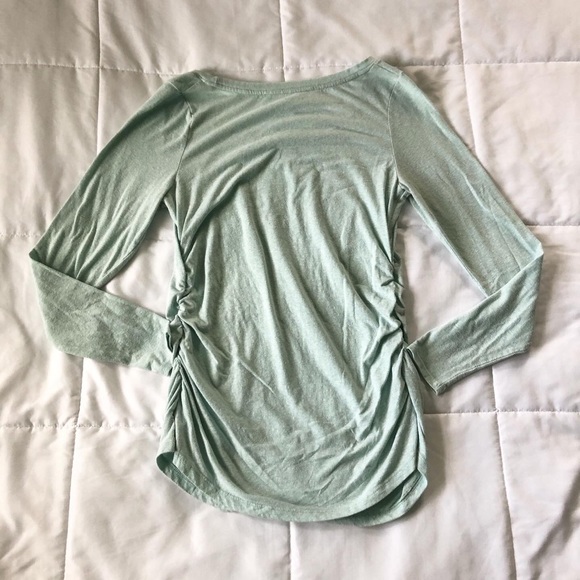 SOLD-Maternity Top - Picture 3 of 3